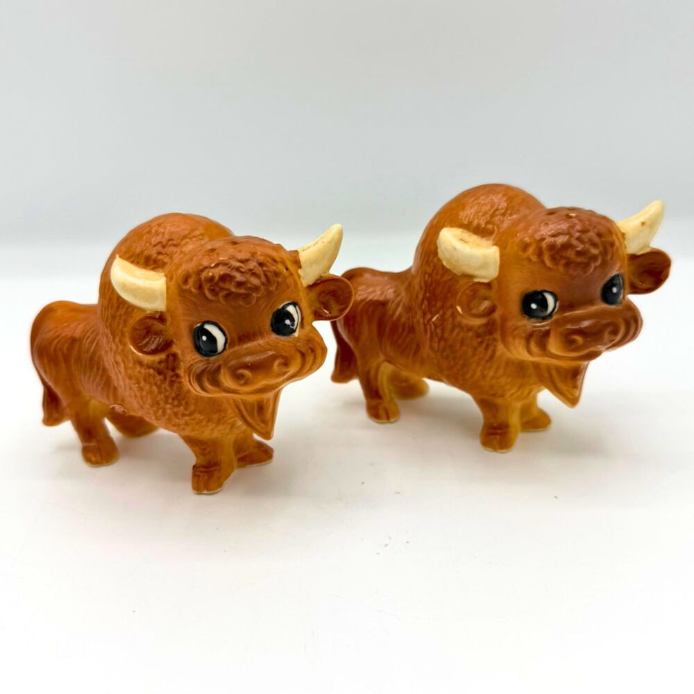 Vintage Japan Buffalo Bull Salt Pepper Shakers Anthropomorphic Kitsch Kitchen